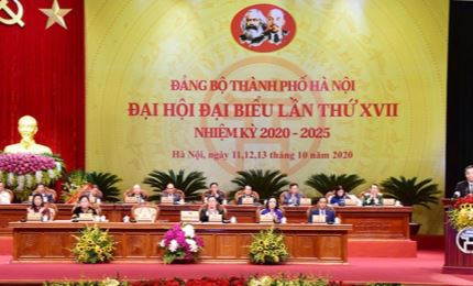 Vuong Dinh Hue reelegido secretario del Comité del Partido de Hanói para el XVII mandato