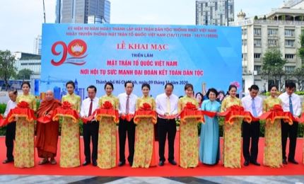Exposición fotográfica para celebrar el 90 aniversario de la fundación del Frente de la Patria de Vietnam