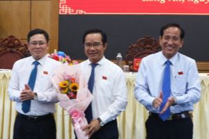 Nguyen Van Ut elegido como presidente del Comité Popular de Long An