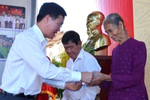 La provincia de Ba Ria Vung Tau unida para superar retos y prosperar