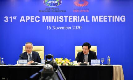 El canciller vietnamita destaca la posición del APEC en la alianza económica regional