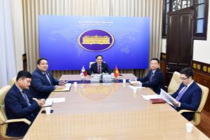 Vietnam y Panamá intensifican los lazos de amistad y cooperación