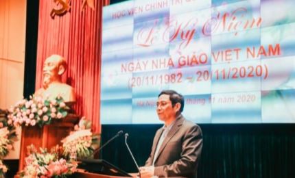 Aniversario del Día Nacional del Maestro en la Academia Política Nacional Ho Chi Minh