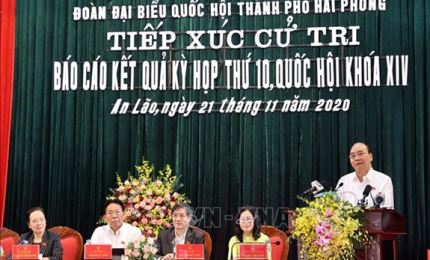 El Primer ministro de Vietnam se reúne con los electores de Hai Phong