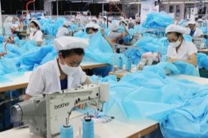 La economía de Vietnam se recupera más rápido de lo previsto, según periódicos singapurenses