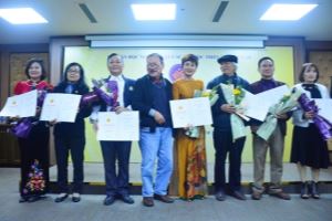 50 obras galardonadas con el premio Literatura y Arte de las Minorías Étnicas 2020