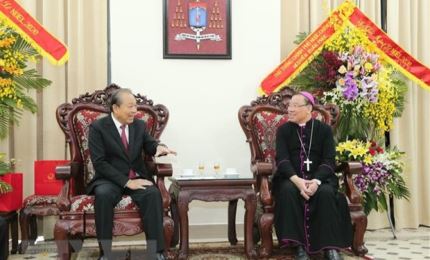 Vicepremier vietnamita felicita a la comunidad católica por Navidad