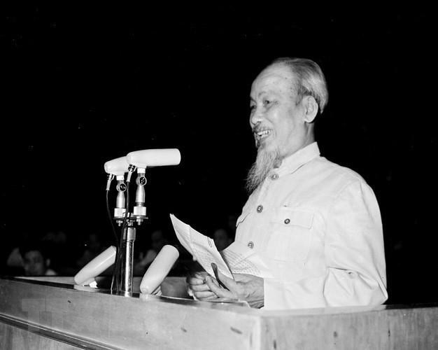 El Presidente Ho Chi Minh pronunció un discurso en la sesión de apertura de la segunda sesión de la Asamblea Nacional (tercera legislatura) el 7 de abril de 1965. (Foto: archivo)