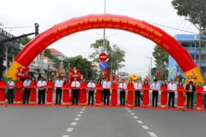 Inauguran infraestructuras públicas clave como preámbulo del Congreso del Partido de la ciudad sureña de Thu Dau Mot