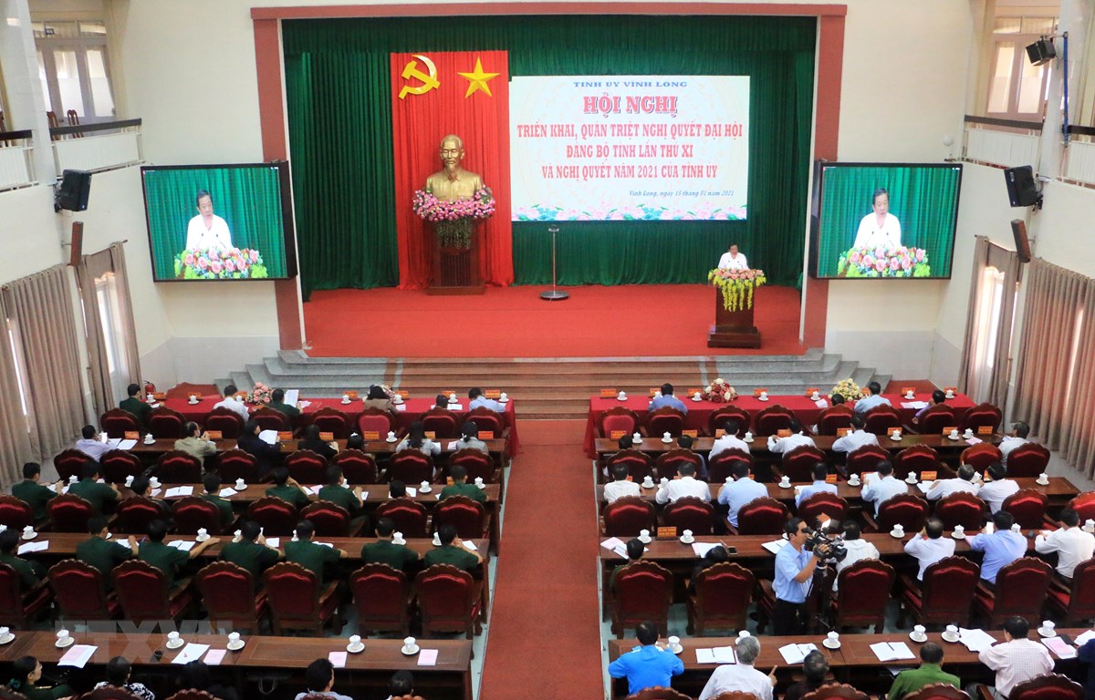 La provincia sureña de Vinh Long despliegue la resolución de su comité del partido, XI mandato. (Foto: VNA)