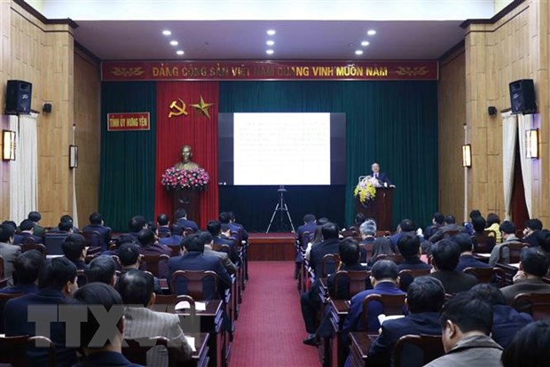 La provincia norteña de Hung Yen celebró el 5 de enero de 2021 una conferencia para imbuirse de la resolución de su comité del partido, XIX mandato. (Foto: VNA)