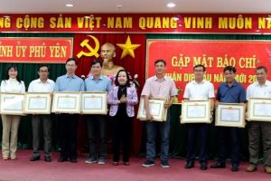 Phu Yen promueve la divulgación sobre el XIII Congreso del PCV