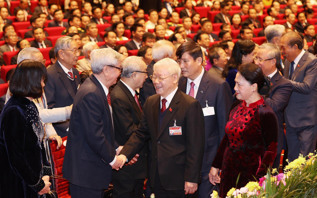 El secretario general del Comité Central del Partido y presidente de Vietnam, Nguyen Phu Trong, y la presidenta de la Asamblea Nacional, Nguyen Thi Kim Ngan, en la sesión inaugural del Congreso. (Foto: VNA)