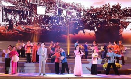Celebrado en Ciudad Ho Chi Minh el programa artístico “Orgullo- Partido Comunista de Vietnam”
