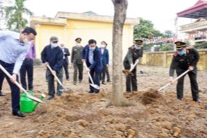 Fuerzas de Seguridad Pública de Hanói lanzó Festival de cultivo de árboles