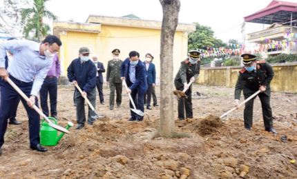 Fuerzas de Seguridad Pública de Hanói lanzó Festival de cultivo de árboles