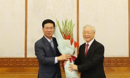Vo Van Thuong asume el cargo de miembro permanente del Secretariado