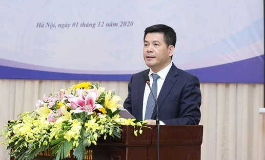 El vicejefe de la Comisión de Propaganda y Educación y miembro del Comité Central del Partido Comunista de Vietnam, Nguyen Hong Dien.
