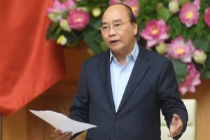 El primer ministro vietnamita insta a solucionar problemas pendientes del Ministerio de Industria y Comercio