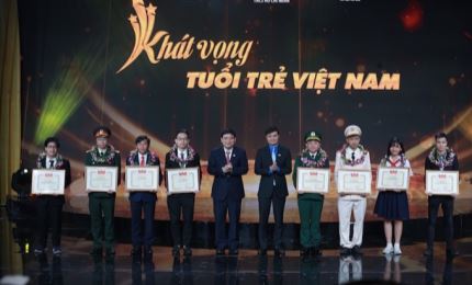 Se celebraron figuras jóvenes vietnamitas por sus méritos sobresalientes en 2020