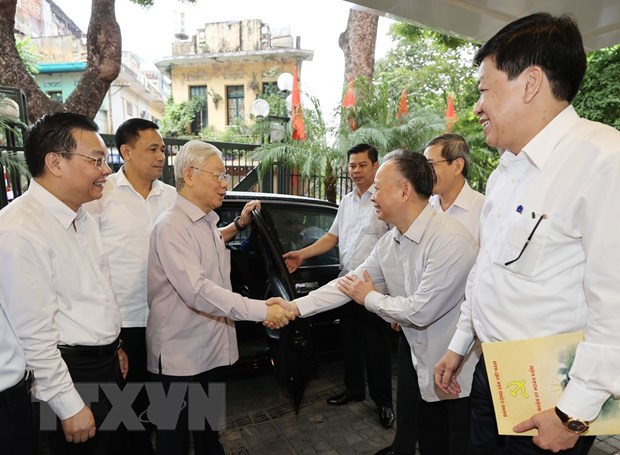 Nguyen Phu Trong en un encuentro con los electores de los distritos de Ba Dinh, Hoan Kiem y Tay Ho.