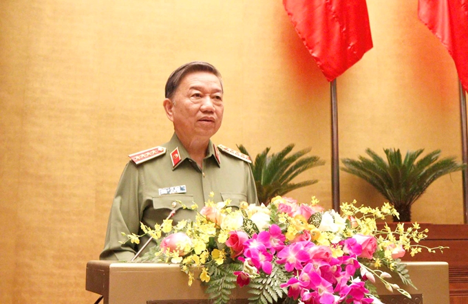 El ministro de Seguridad Pública, general To Lam, en la reunión.
