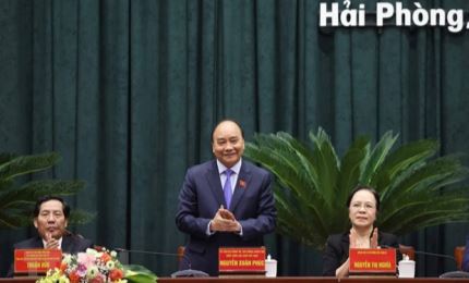 El primer ministro Nguyen Xuan Phuc se reúne con los votantes de Hai Phong