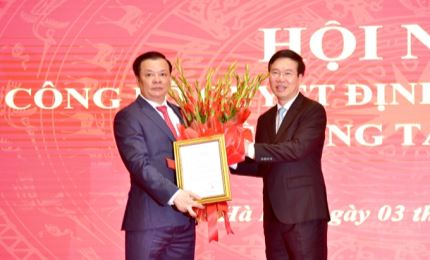 Buró Político designa a Dinh Tien Dung como secretario del Comité partidista de Hanói